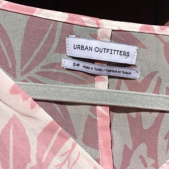 Urban Outfitters Blouse - Picture 3 of 3